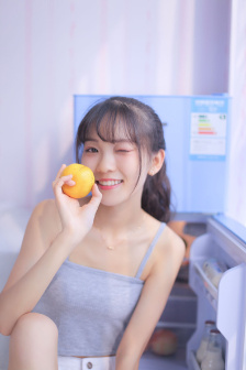 跳D放在里面逛超市的